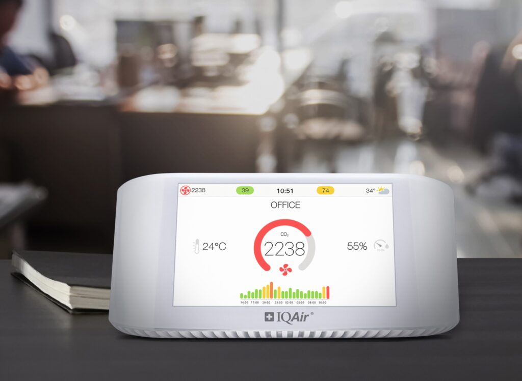 AirVisualPro-Office-front