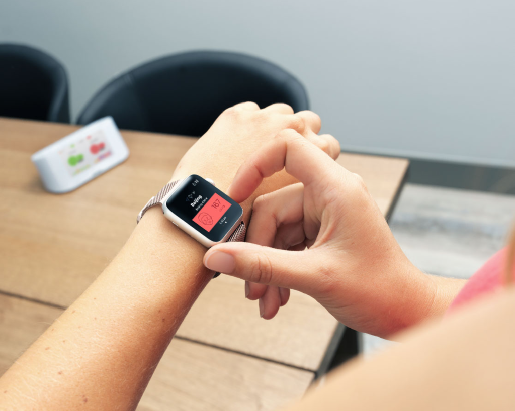 AirVisualPro-smart-watch